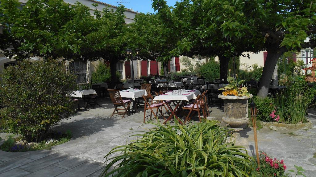 Le Mas De La Feniere Αρλ Εξωτερικό φωτογραφία